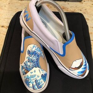 Hand Painted Great Wave Canvas Slip-on